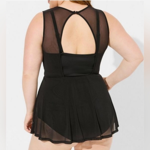 NWT Cute as Can Be Black Torrid Underwire Swim Dress Sz 2 or 18/20 - Picture 4 of 4